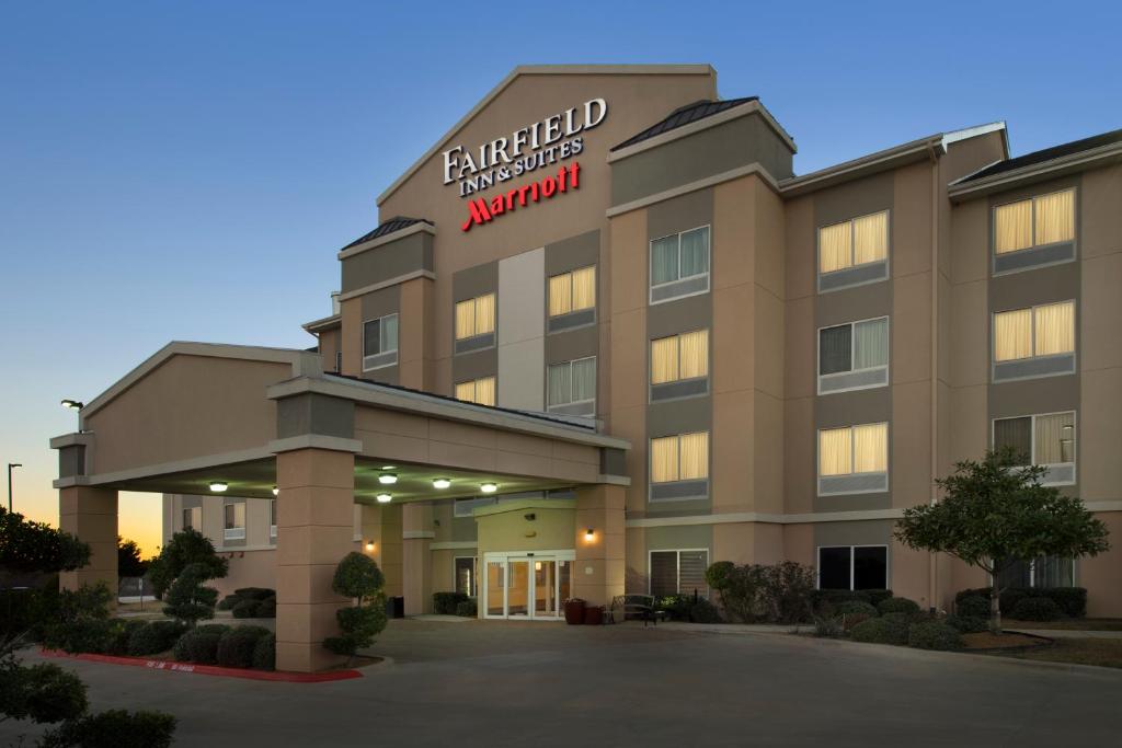 Fairfield Inn & Suites Weatherford Main image 1